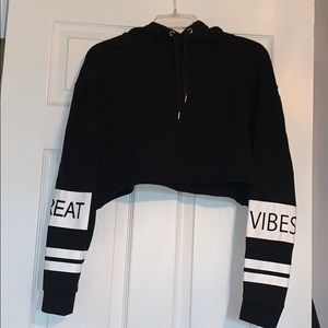 Great Vibes Cropped Sweatshirt by H&M